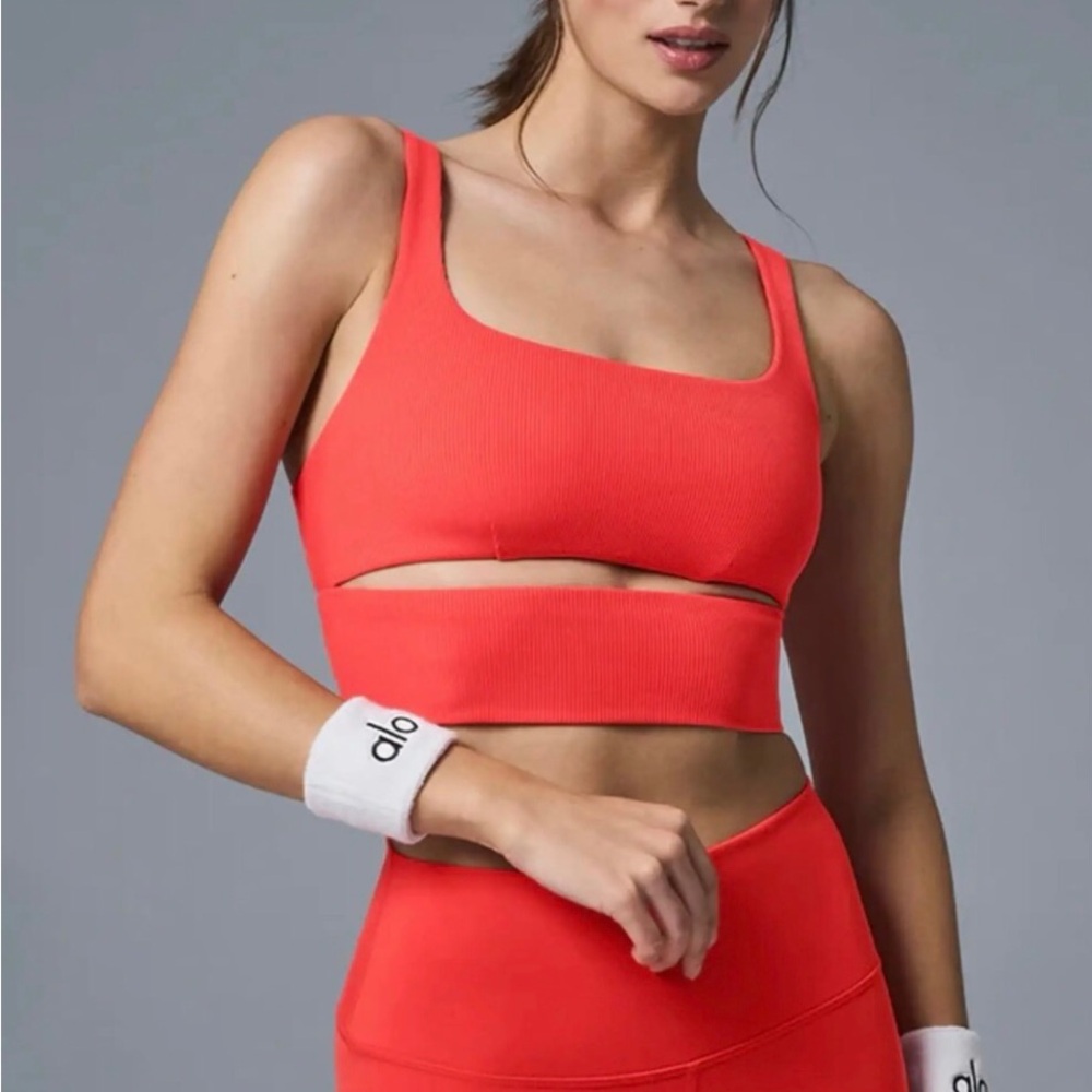 ALO Yoga Ribbed Cutout Sports Bra - Coral Size XS